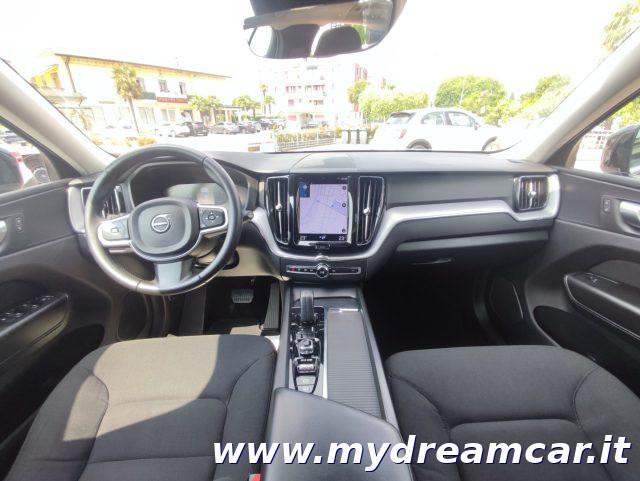 VOLVO XC60 B4 (d) AWD Geartronic Momentum