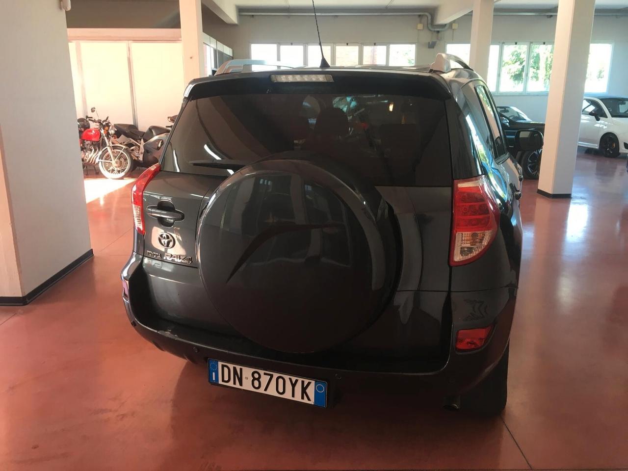 Toyota RAV 4 RAV4 2.2 D-4D 136 CV DPF