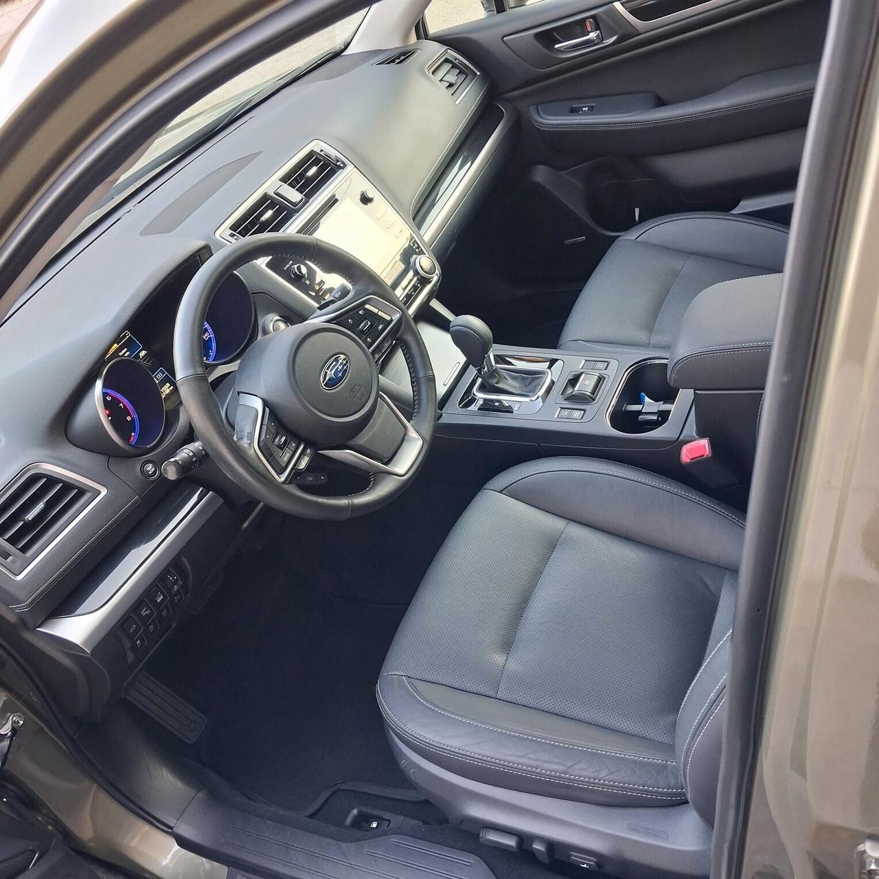 Subaru OUTBACK 2.5i Lineartronic Premium