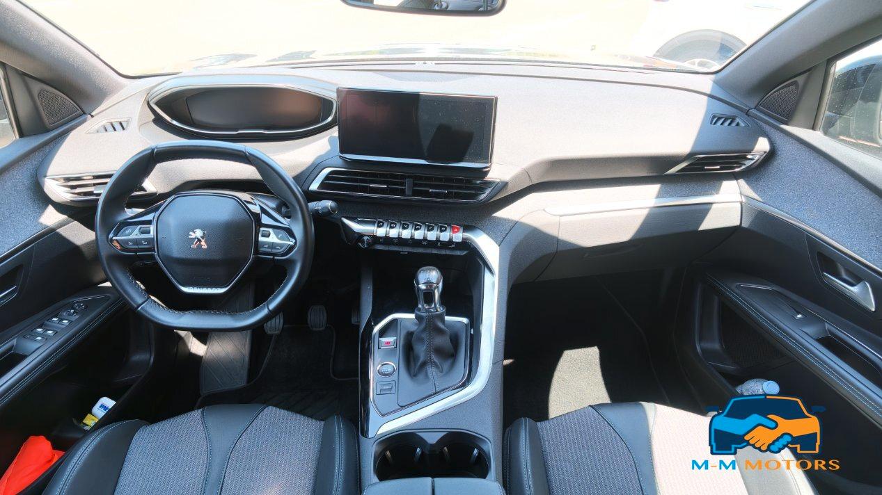 Peugeot 3008 30080 Allure Pack 130cv