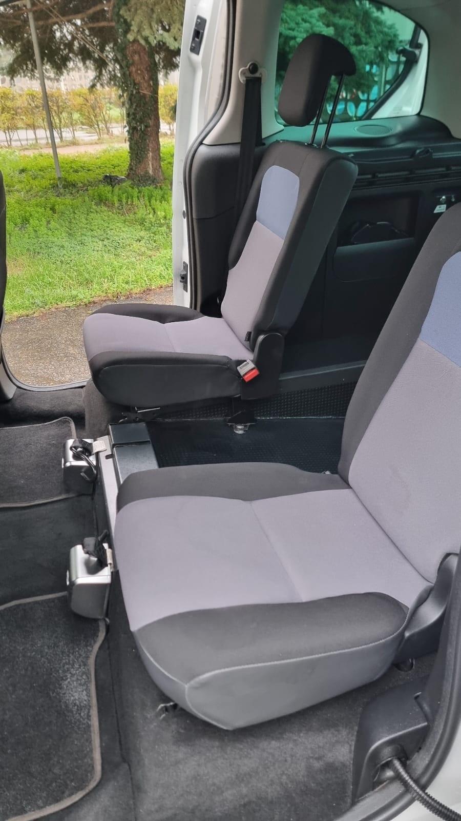 Peugeot Partner Parter trasporto disabili