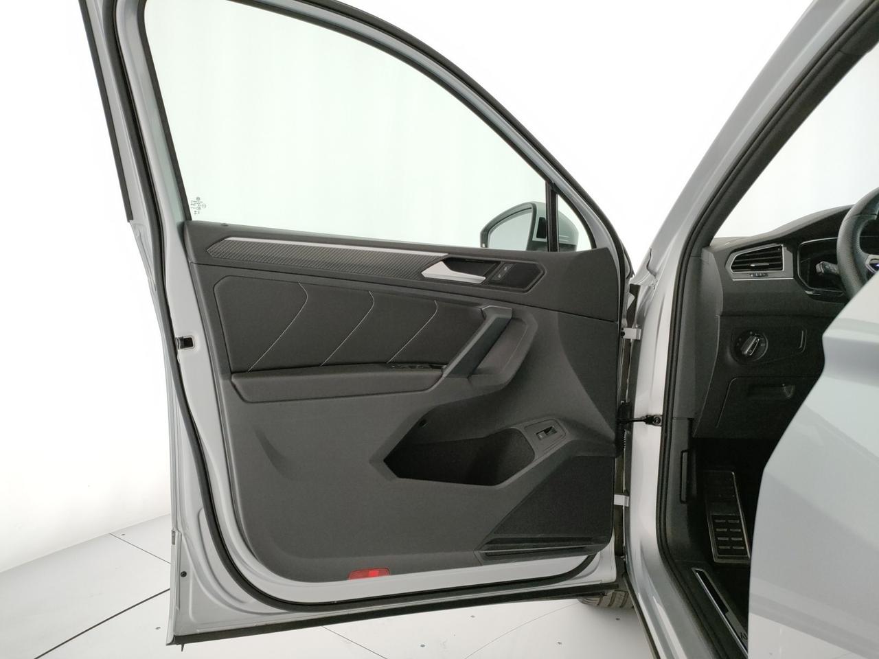Volkswagen Tiguan 2.0 tdi r-line 4motion 150cv dsg