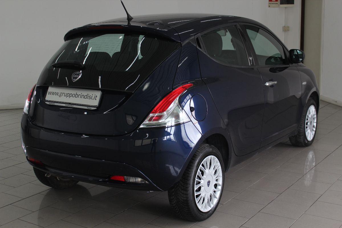 LANCIA - Ypsilon - 1.2 69 CV 5p. Silver
