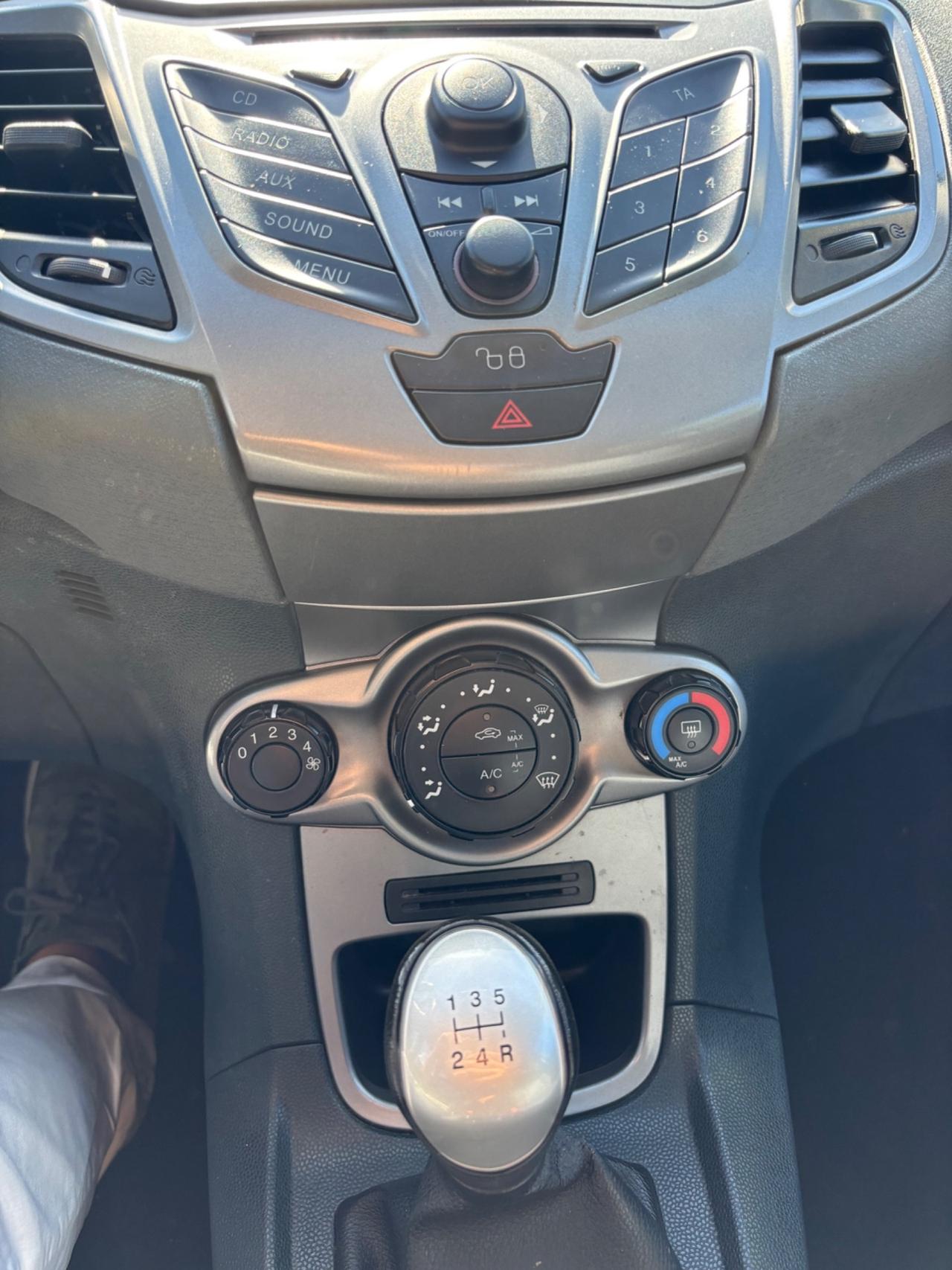 FORD FIESTA 1.4HDI 70CV TITANIUM 140.000KM