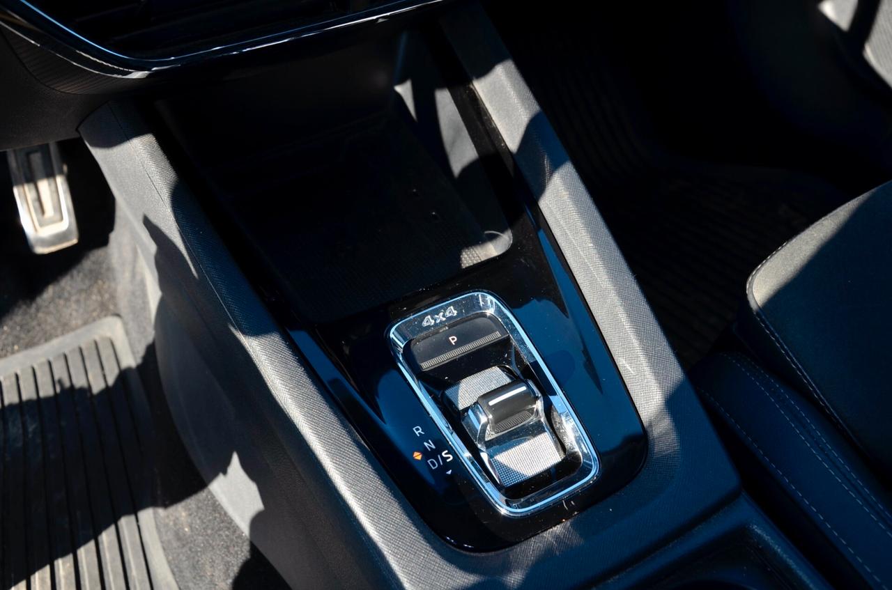 SKODA OCTAVIA WAGON 2.0 TDI EVO SCOUT 4x4 200cv DSG, UFF ITALIANA, EURO 6D, SERVICE SKODA, FULL OPTIONAL, TETTO, GANCIO TRAINO, HIGH BEAM, PERMUTE