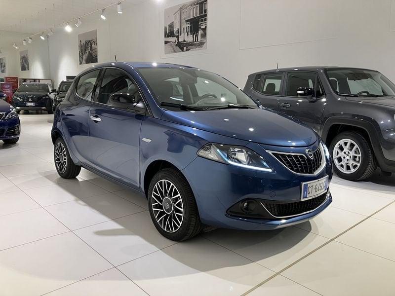 Lancia Ypsilon 1.0 FireFly 5 porte S&S Hybryd Gold