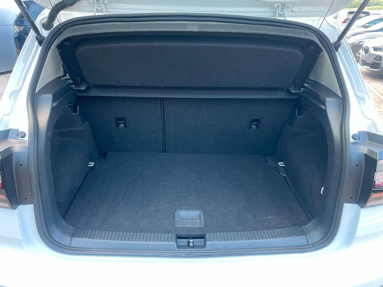 Volkswagen T-Cross 1.0 TSI 110 CV DSG Sport