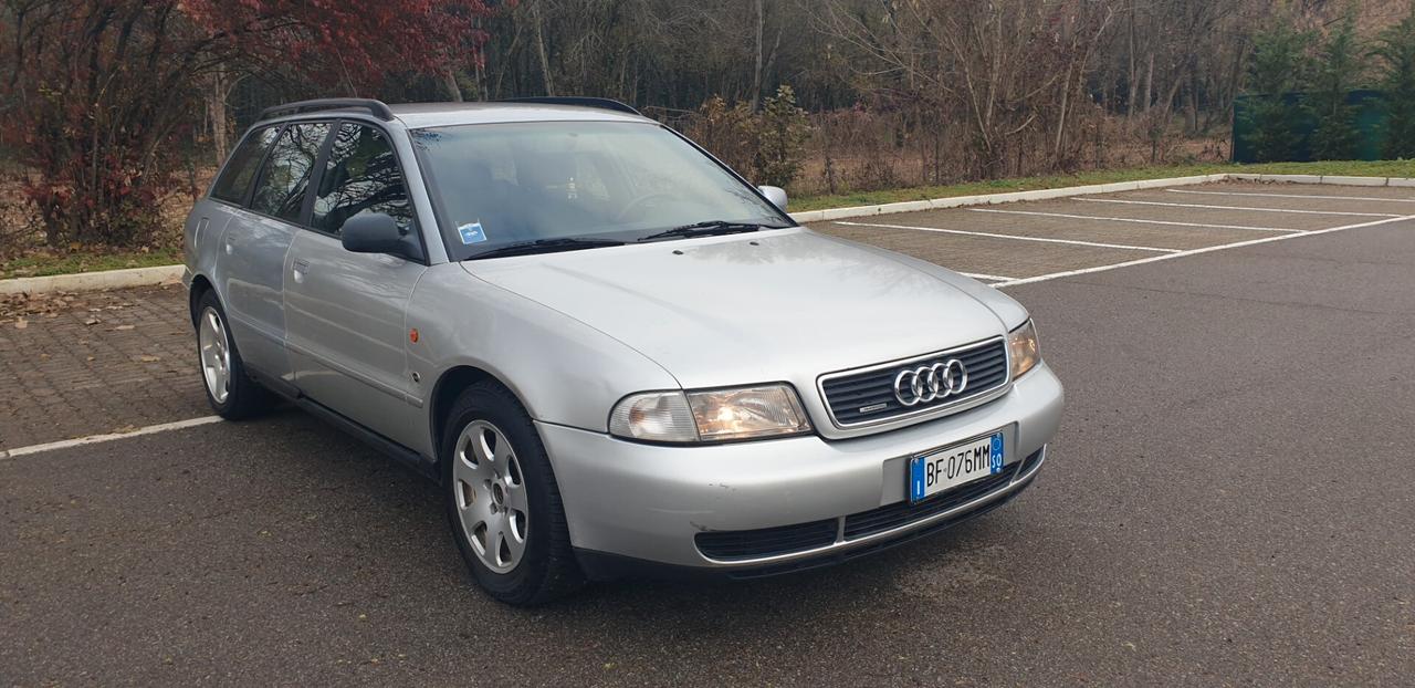 Audi A4 1.8 20V cat quattro Ambition