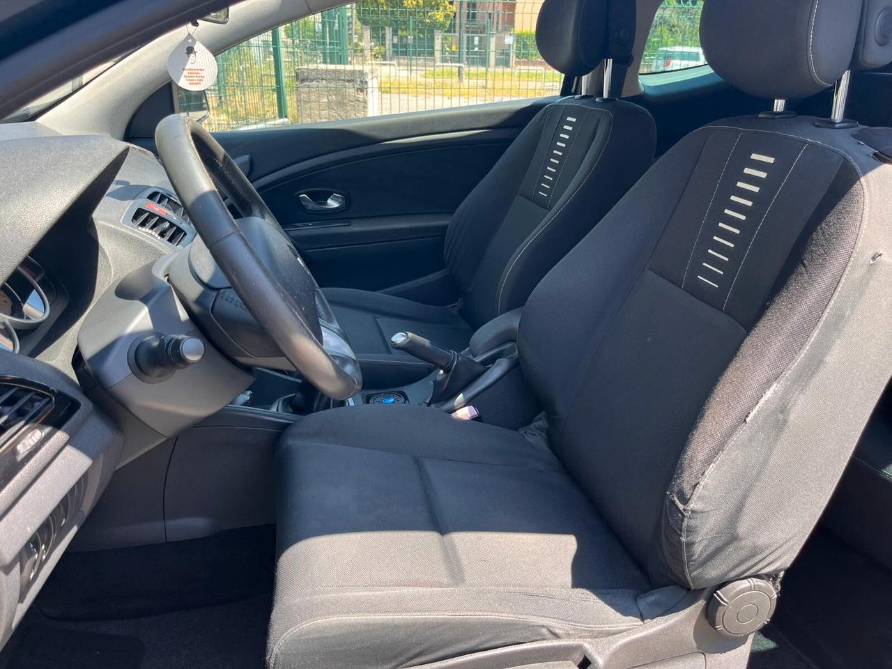 Renault Megane Coupé 1.4 TCe GT Line - 2011
