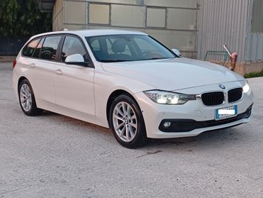Bmw 320 320d xDrive Touring Luxury