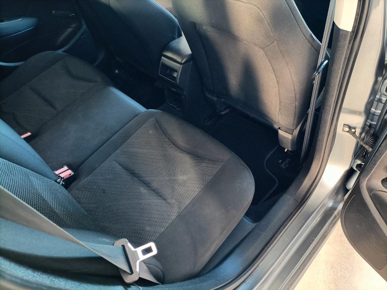 Peugeot 308 1.6 8V HDi 112CV SW Premium 02/2011