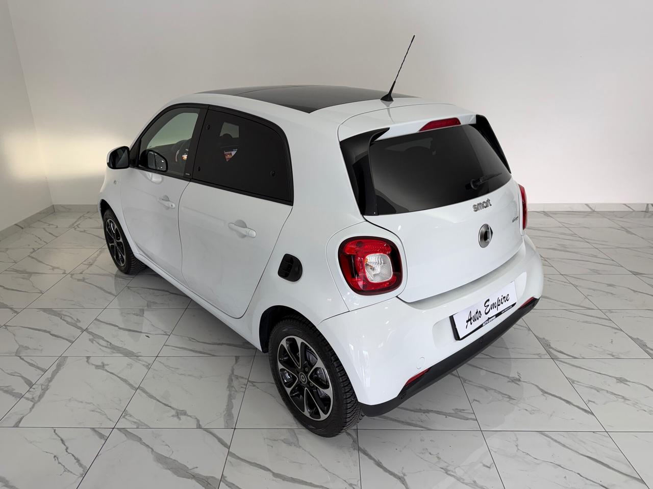 SMART FORFOUR PASSION AUTOMATICA/PANORAMA/NAVIGATORE