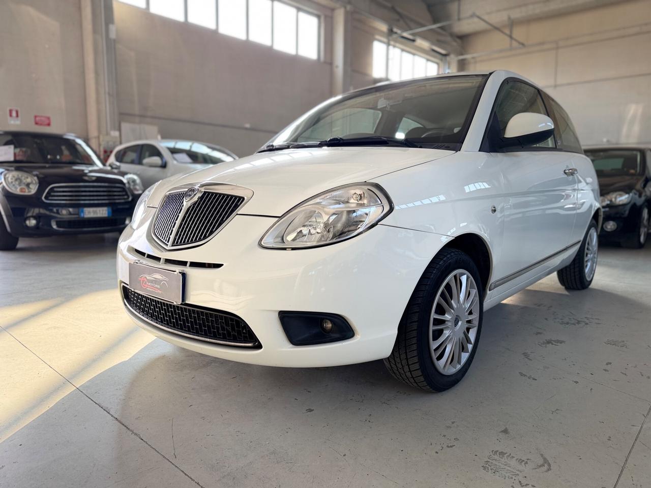 Lancia Ypsilon 1.3 MJT 75 CV Elle NEOPATENTATI