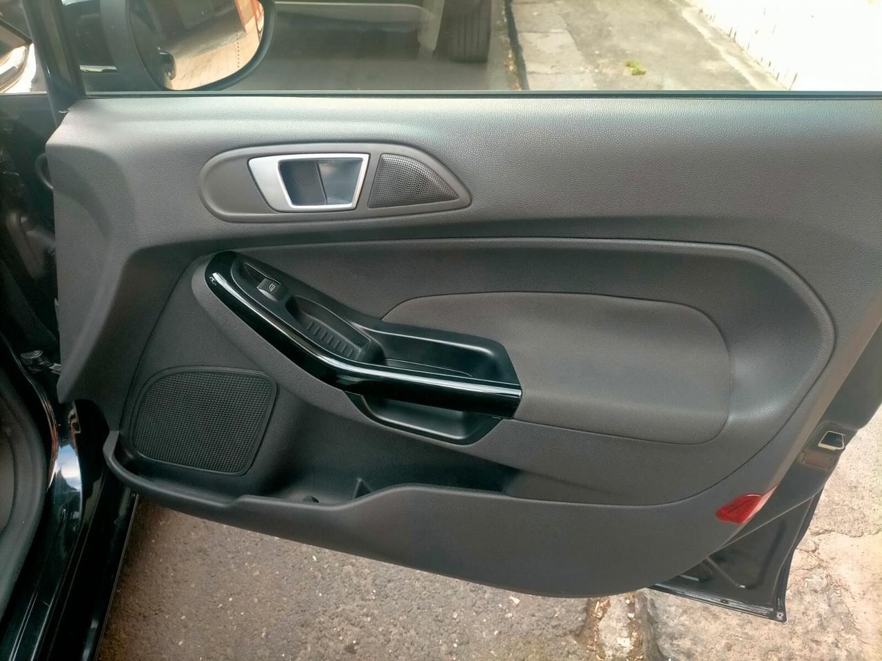 Ford Fiesta 1.4 5p. Bz.- GPL Titanium
