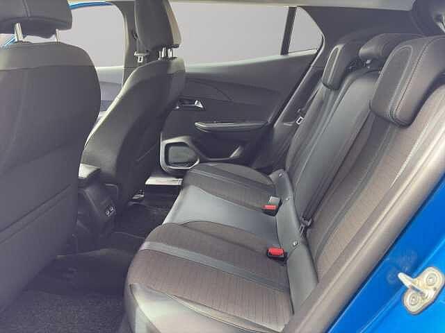 Peugeot 2008 BlueHDi 110 S&S Allure Pack
