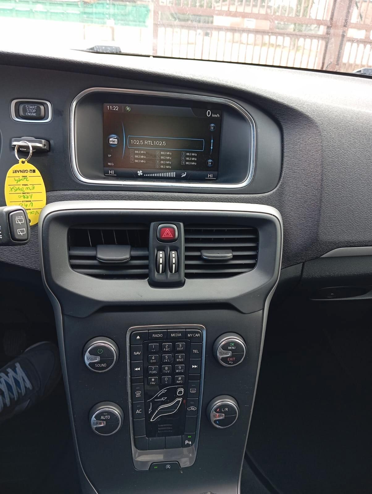 Volvo V40 D2 1.6 Summum