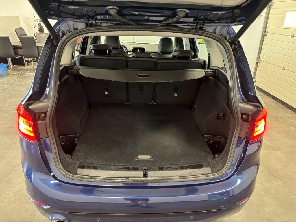 BMW 216 i Gran Tourer Advantage Full Optional