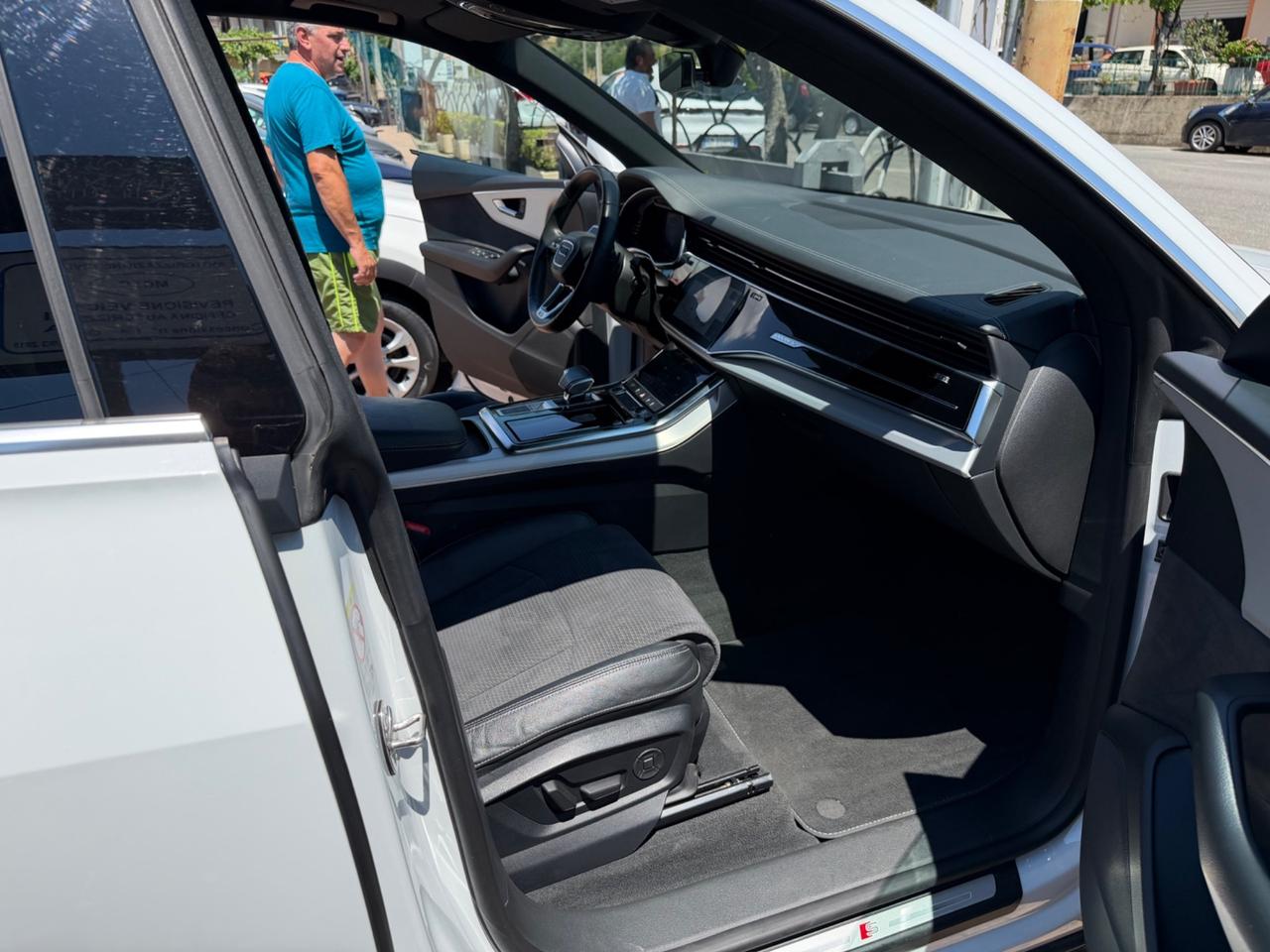 Audi Q8 50 TDI 286 CV quattro tiptronic Sport
