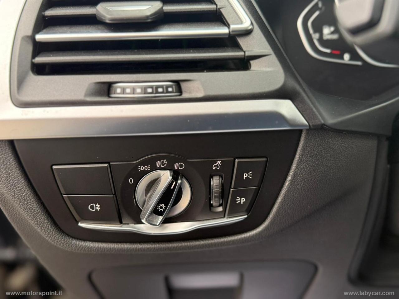 BMW X3 sDrive18d 48V Business Advantage