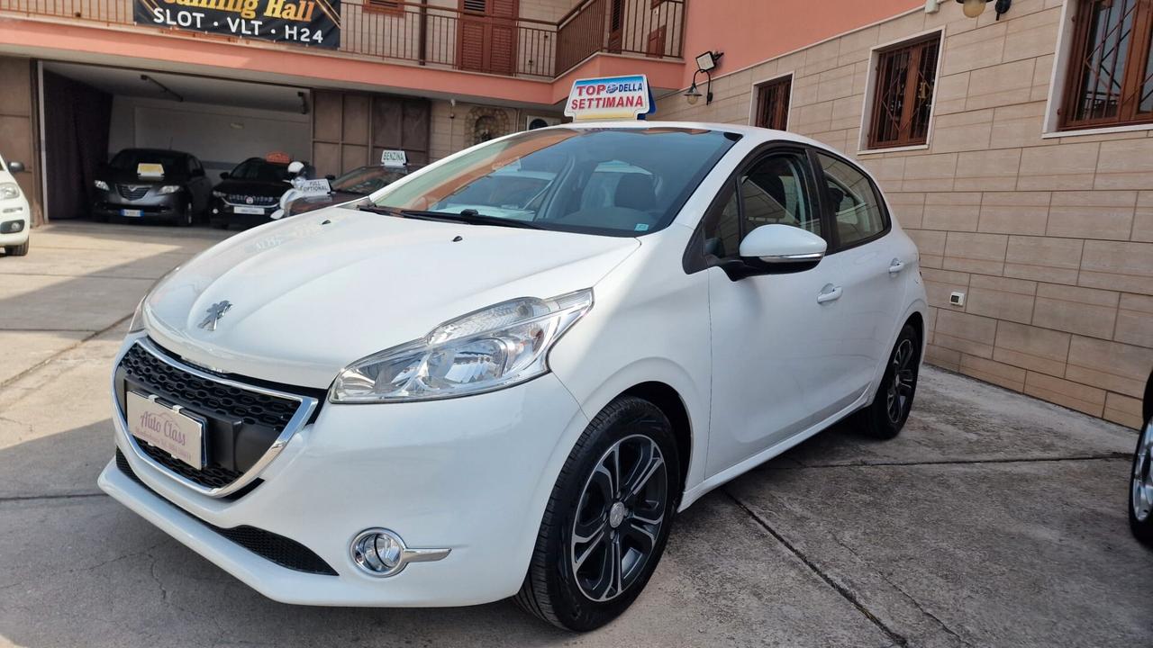 Peugeot 208 1.4 HDi 68 CV 5 porte Active