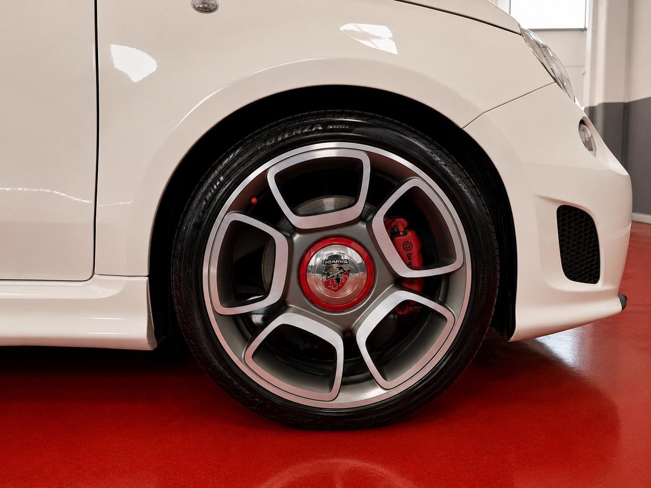 Abarth 500 1.4 Turbo T-Jet MTA Custom