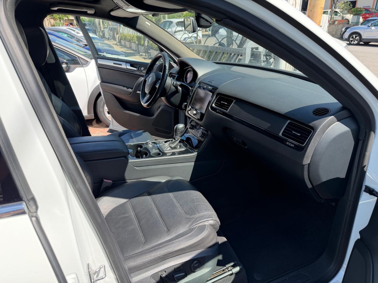 Volkswagen Touareg 3.0 TDI 204 CV tiptronic BlueMotion Techn. Executive