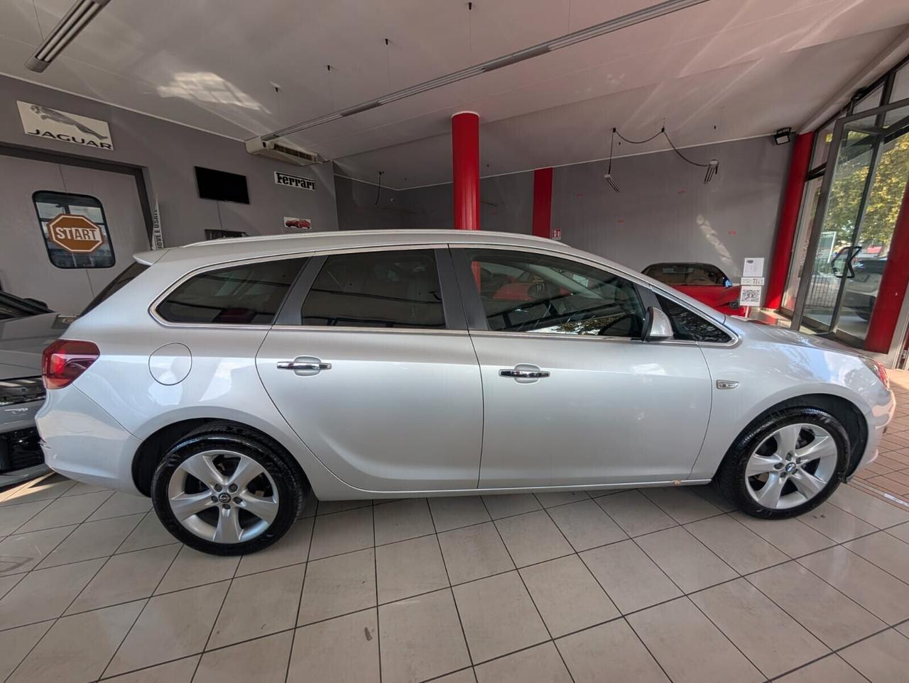 Opel Astra 1.4 Turbo 140CV Sports Tourer GPL Tech Cosmo