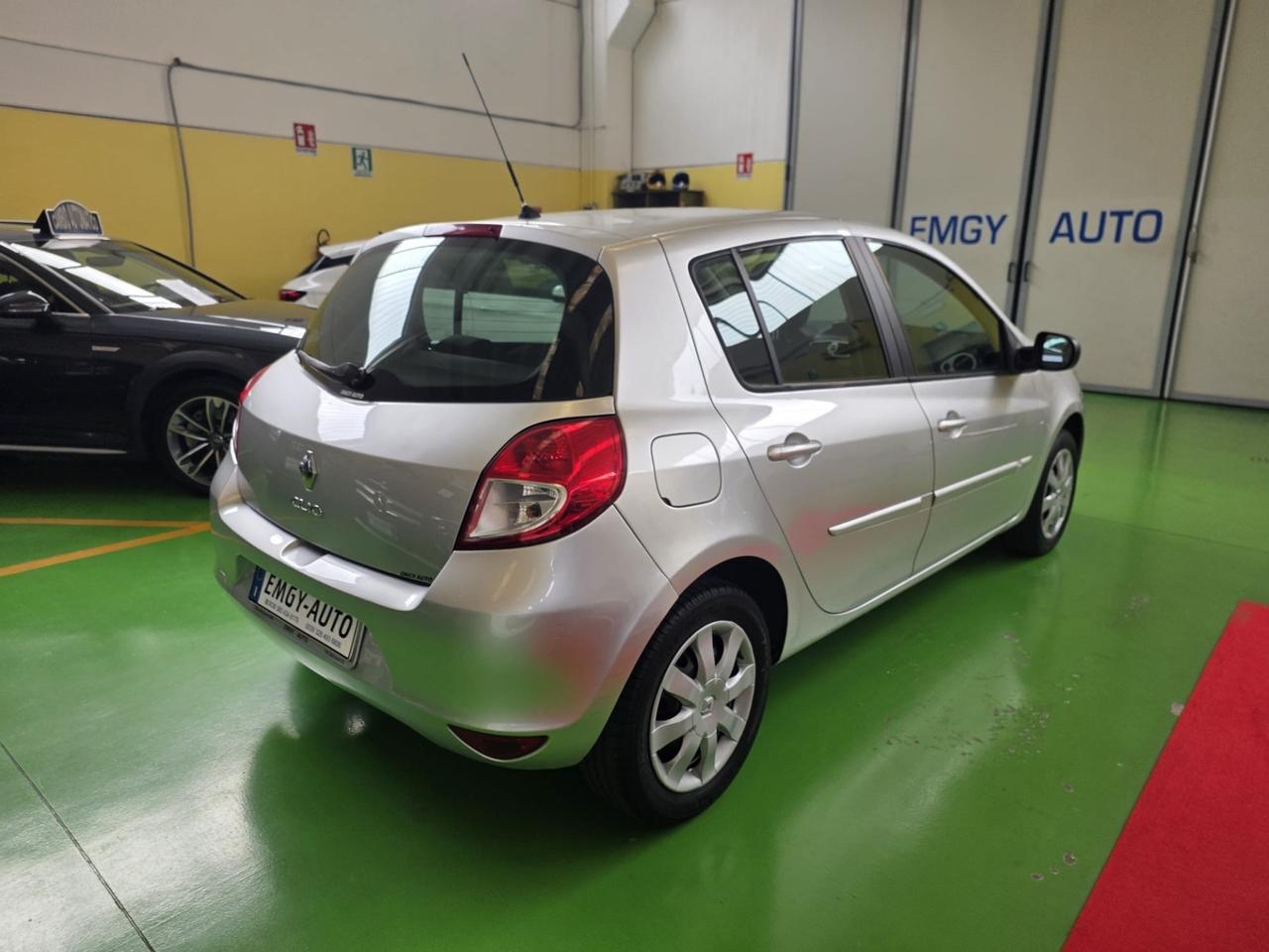 Renault Nuova Clio 1.2 16V 5 porte Live! Euro 5