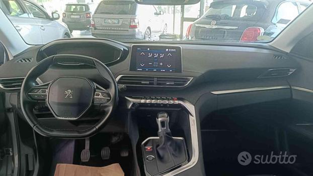 PEUGEOT 3008 1.5 dci 130 CV Experience