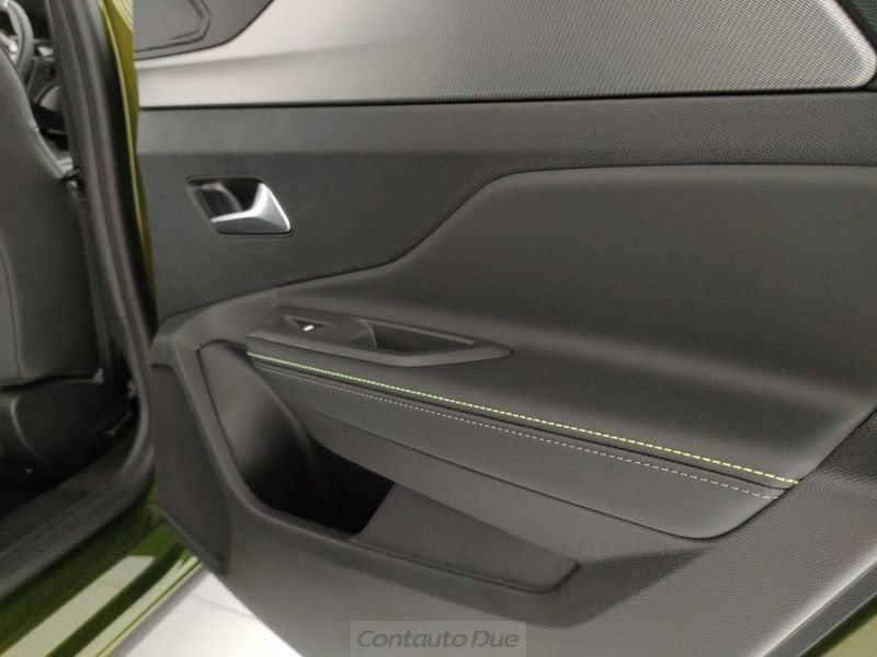 Peugeot 408 GT Exclusive Hybrid 145 e-DSC6