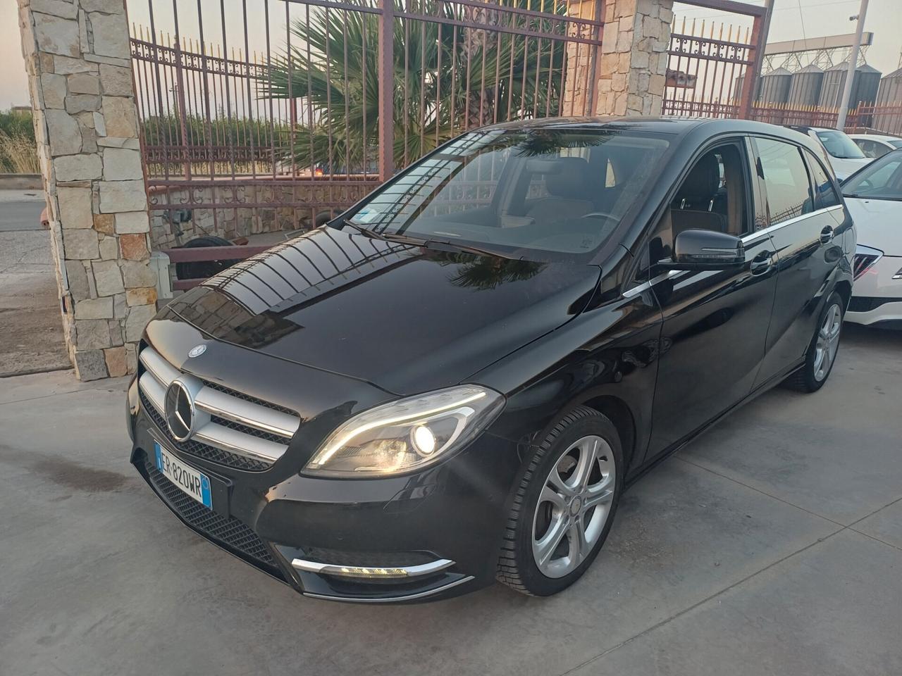 Mercedes-benz B 180 CDI BlueEFFICIENCY Premium