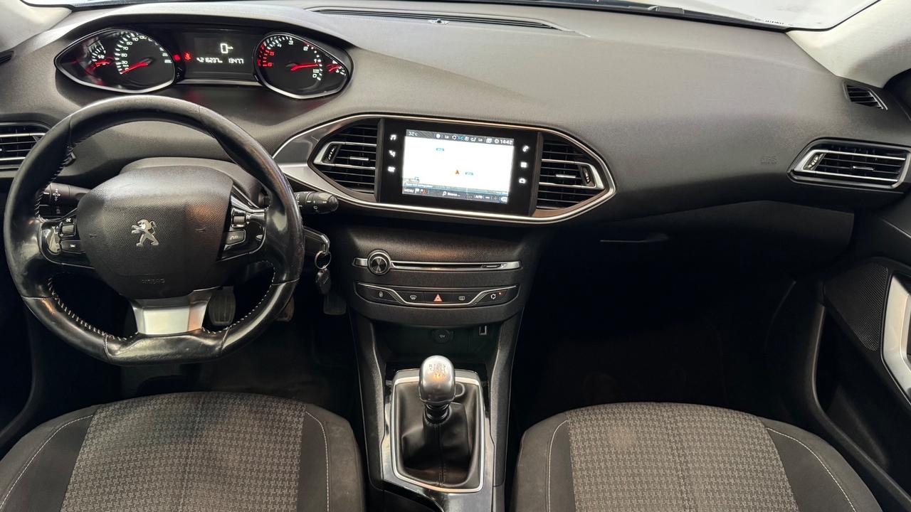 Peugeot 308 BlueHDi 120 S&S Allure-2018