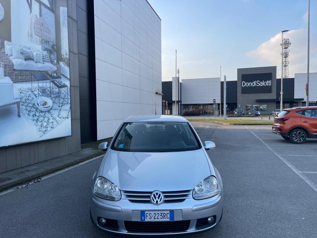 Volkswagen Golf 1.9 TDI DPF 5p. United