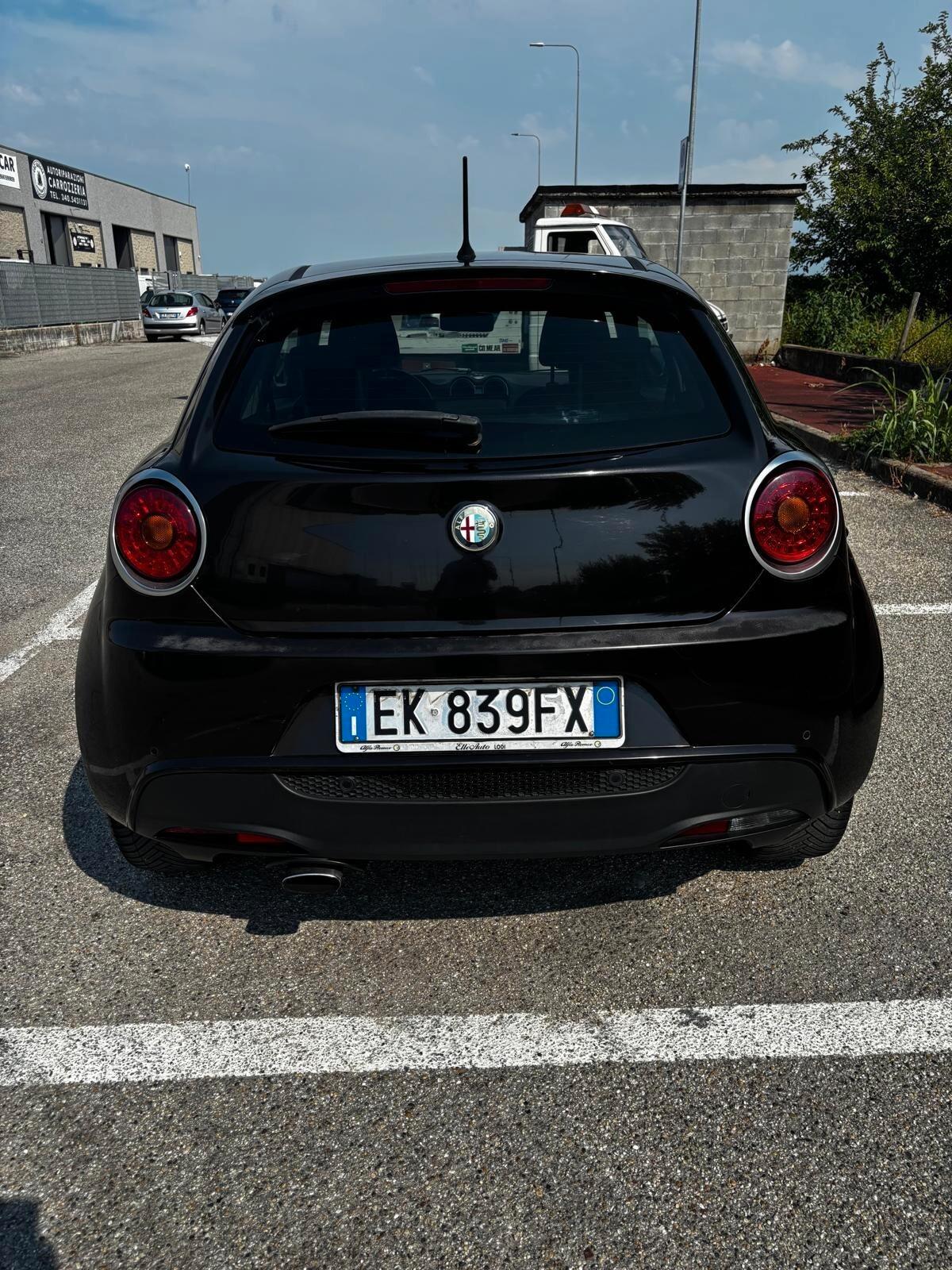 Alfa Romeo MiTo 1.3 JTDm-2 95 CV S&S Distinctive Sport Pack