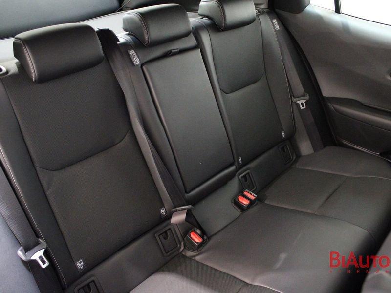 Toyota Prius Plug-in Hybrid Lounge+