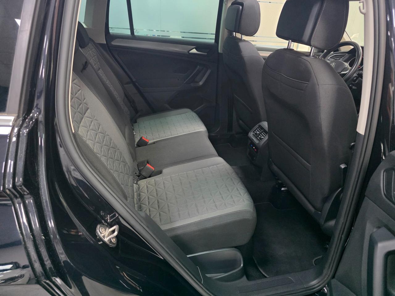 Volkswagen Tiguan 2.0 TDI 150 CV SCR DSG Elegance