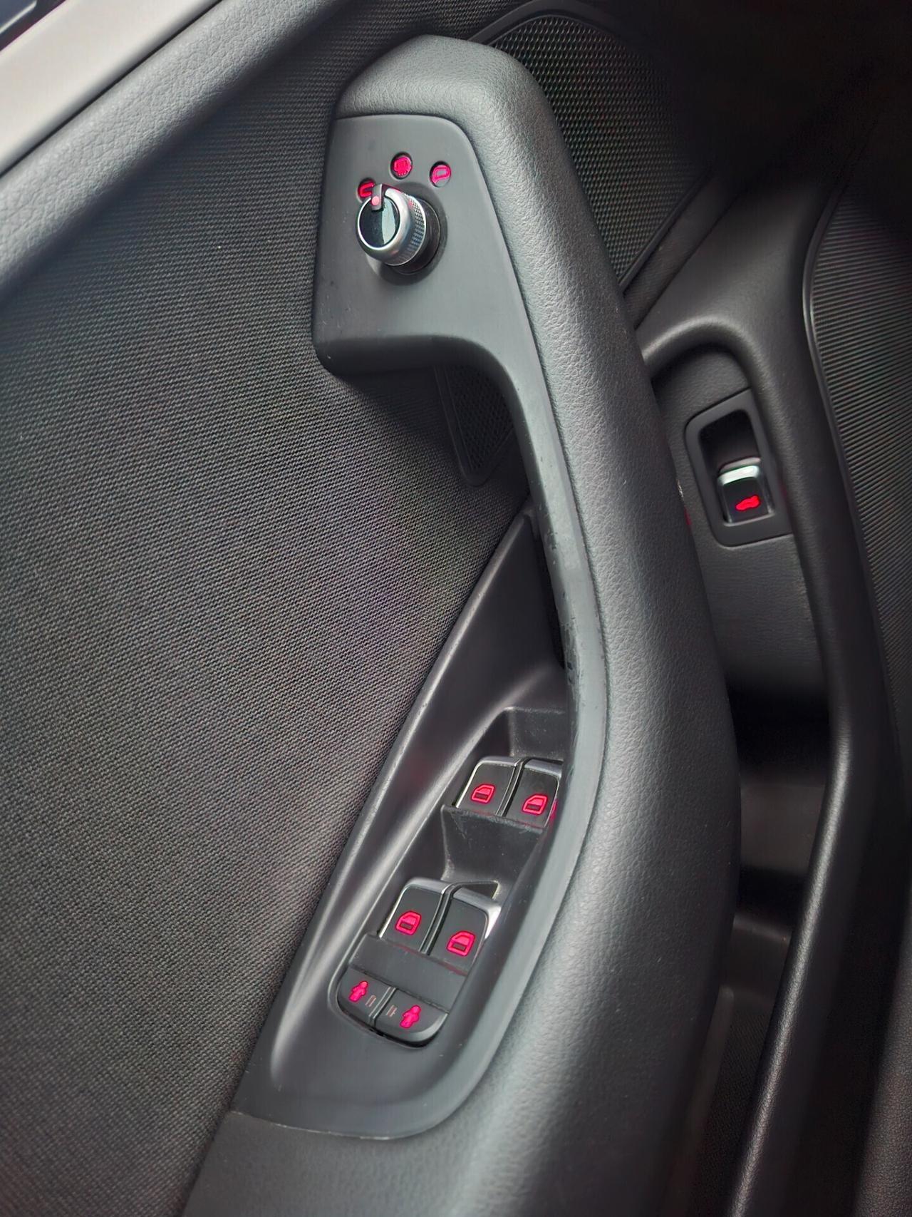 AUDI A6 Avant 2.0 TDI 190cv AUTOM. *TETTO-MATRIX-NAVY*