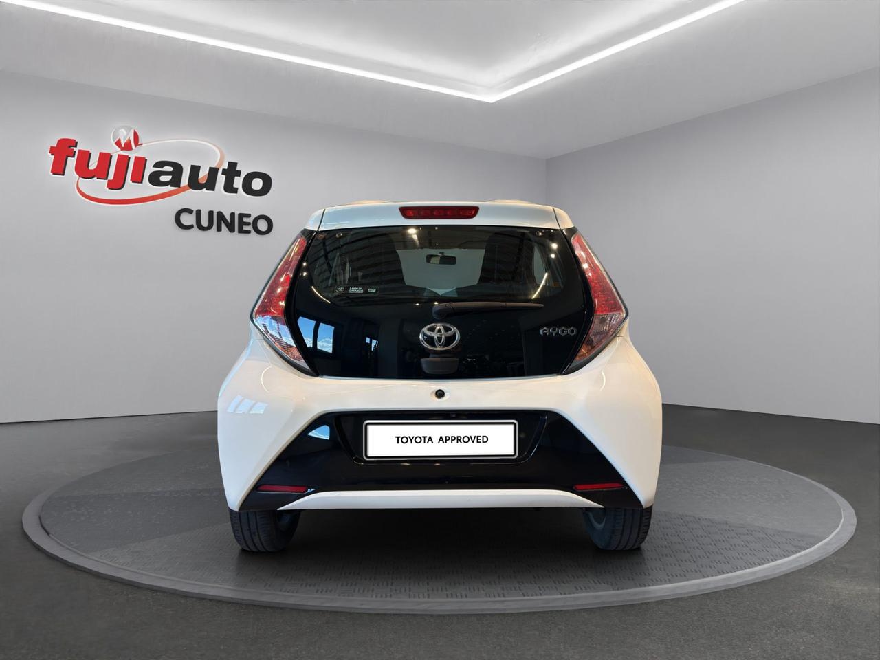 Toyota Aygo 5p 1.0 x-play my15