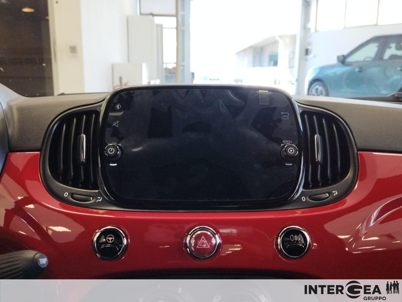 FIAT 500C 1.0 hybrid 70cv