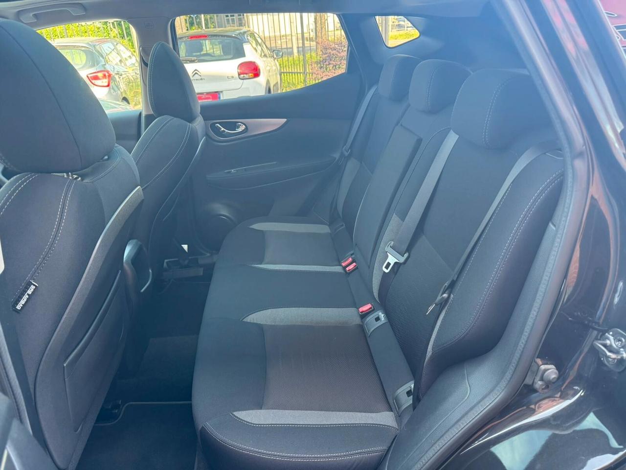Nissan Qashqai 1.2 DIG-T 116CV N-Connecta