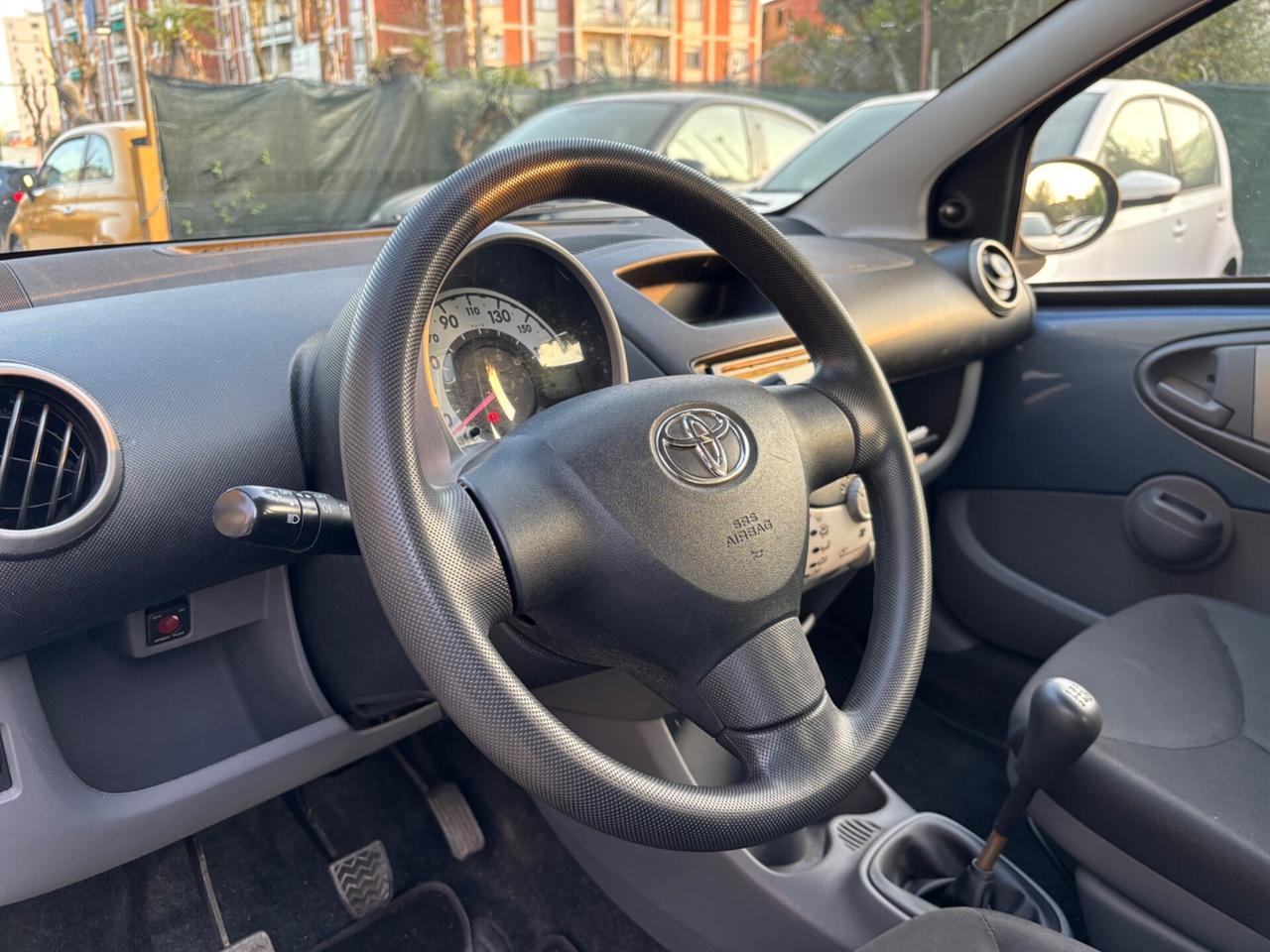 Toyota Aygo 1.0 5 porte Sol OK NEOPATENTATI