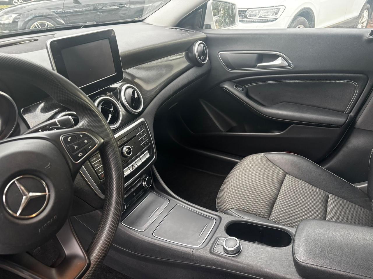 Mercedes-benz CLA 200 d Automatic Sport BELLISSIMA PERMUTABILE