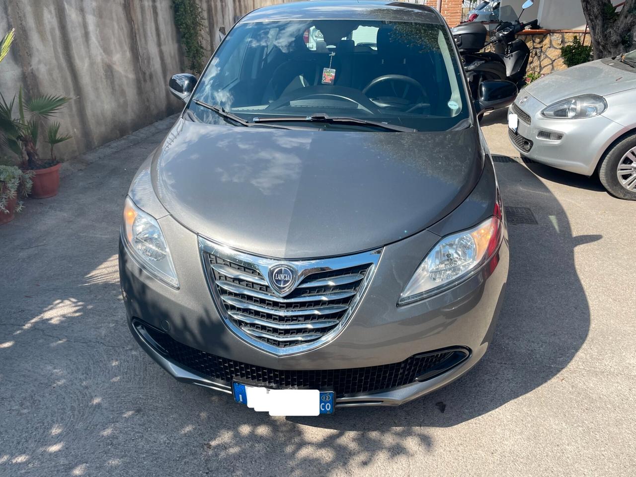 Lancia Y Ypsilon 1.2 GPL NUOVO Gold FULL 126.000 KM! TAGLIANDATA NEOPATENTATI