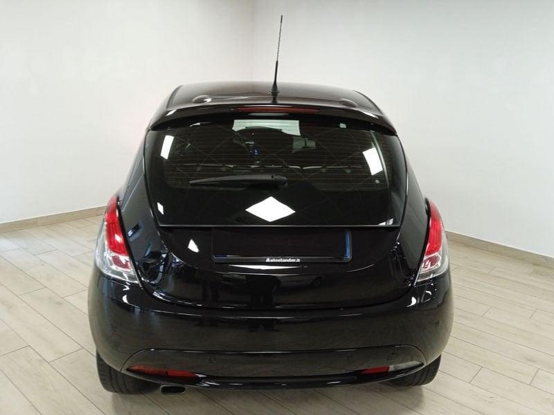 Lancia Ypsilon 3ª serie 1.2 69 CV 5 porte Silver