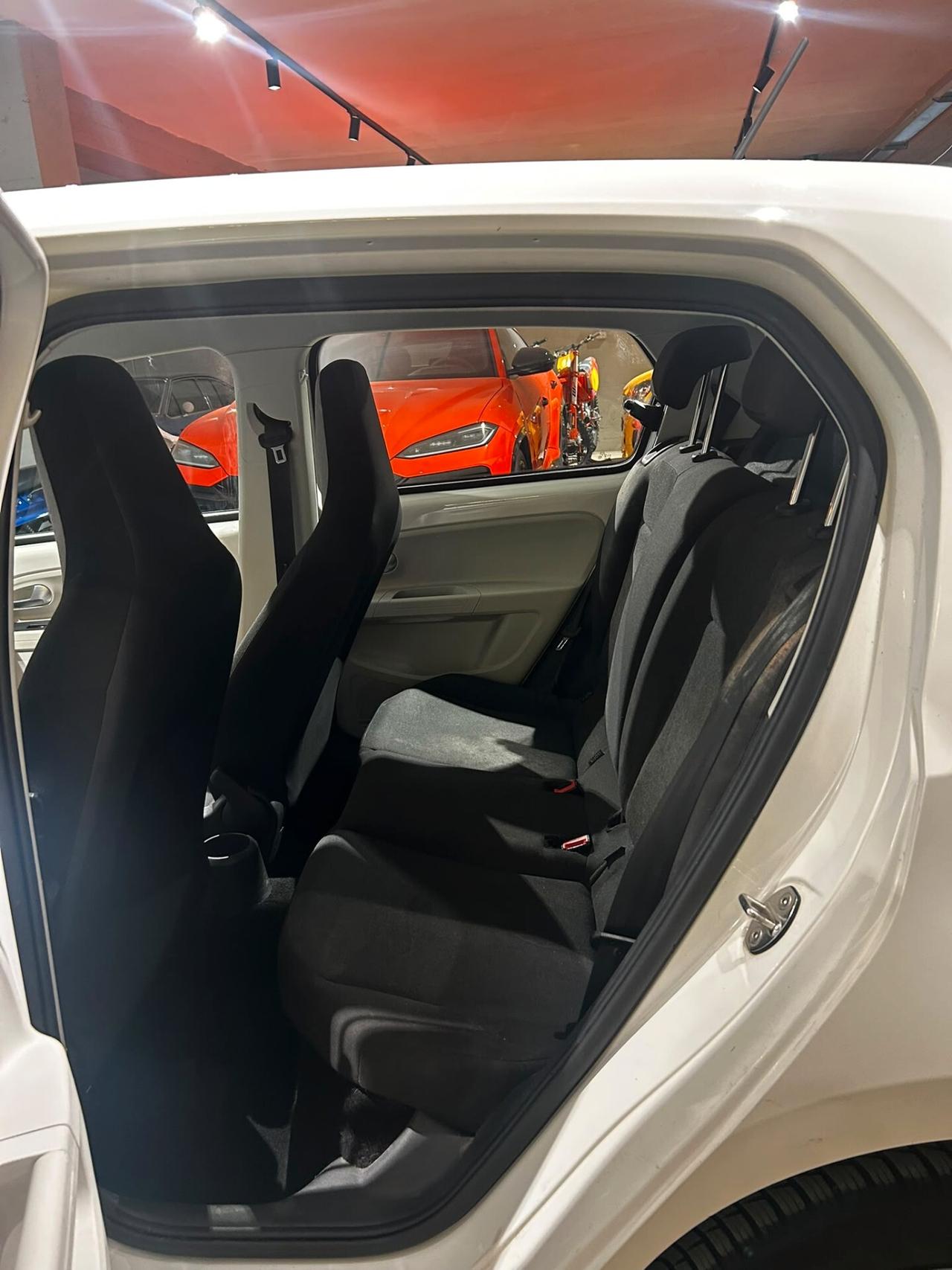 Volkswagen up! 1.0 60 CV