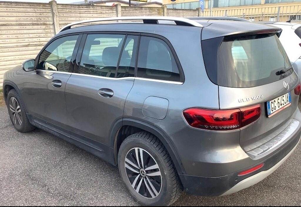 MERCEDES-BENZ GLB 180D 116CV AUTOMATIC BUSINESS EXTRA ( FARI LED - PELLE - NAVI - PARK ASSIST - TELECAMERA POST. )
