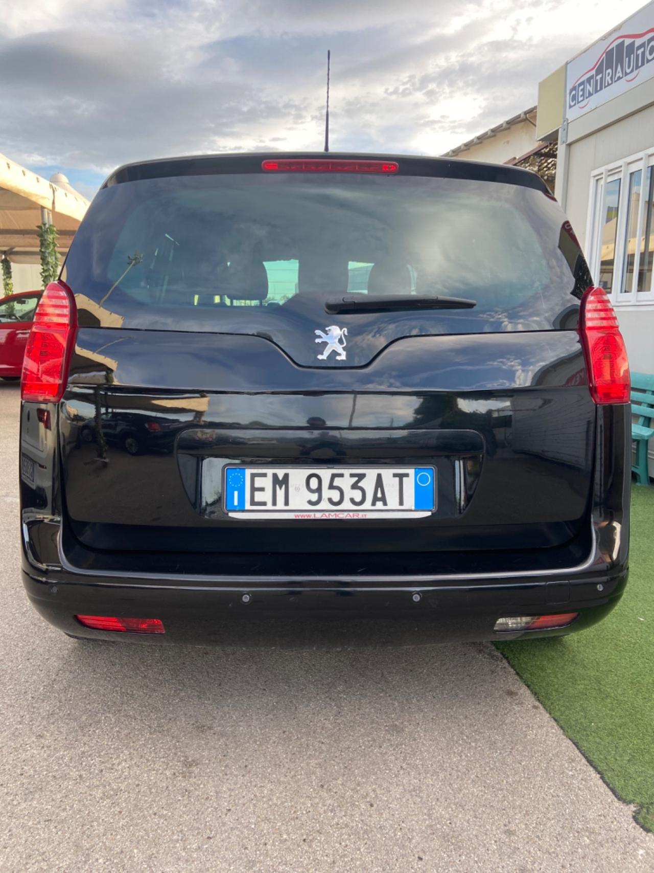 Peugeot 5008 1.6 HDi 115CV accessoriata