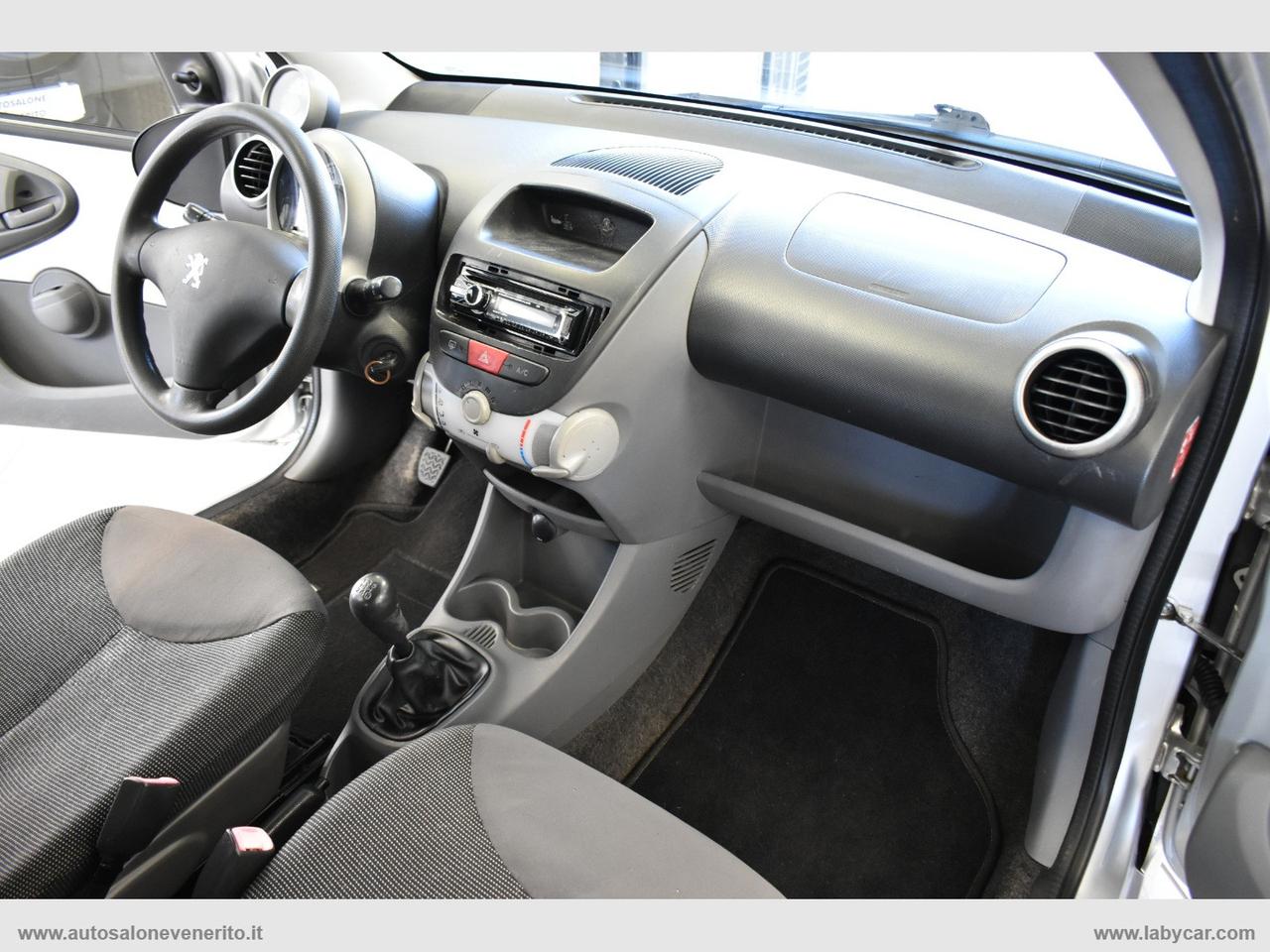 PEUGEOT 107 1.0 68 CV 5p. Plaisir