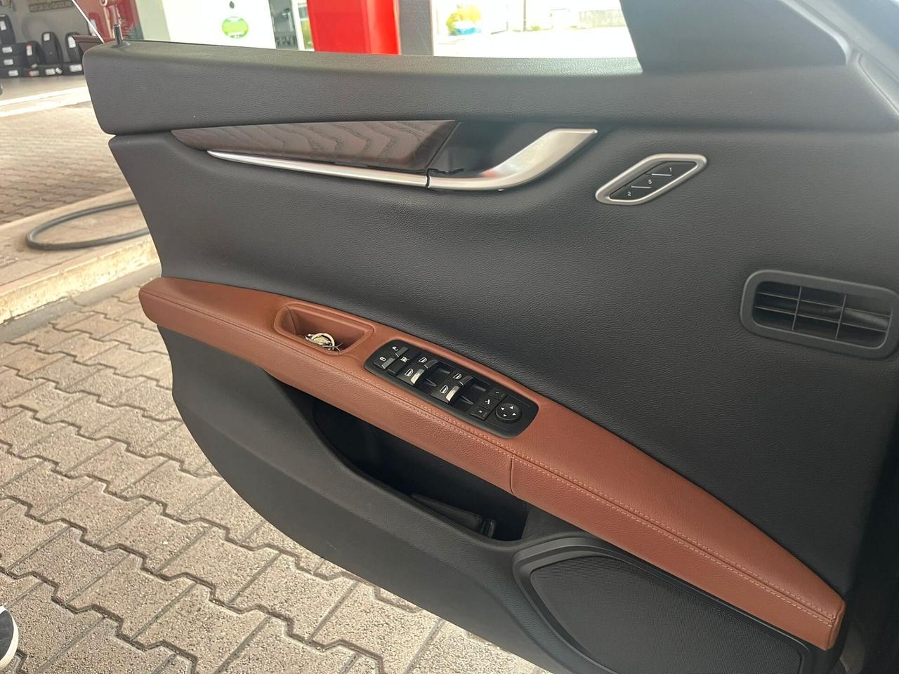 Maserati Ghibli V6 Diesel 275 CV COME NUOVA