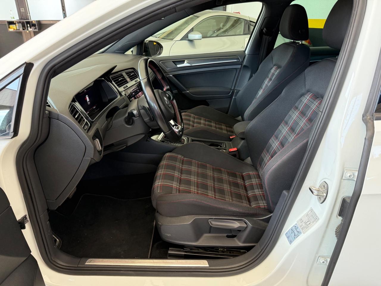 Volkswagen Golf GTI Golf GTI Performance 2.0 245 CV TSI DSG 5p. BMT